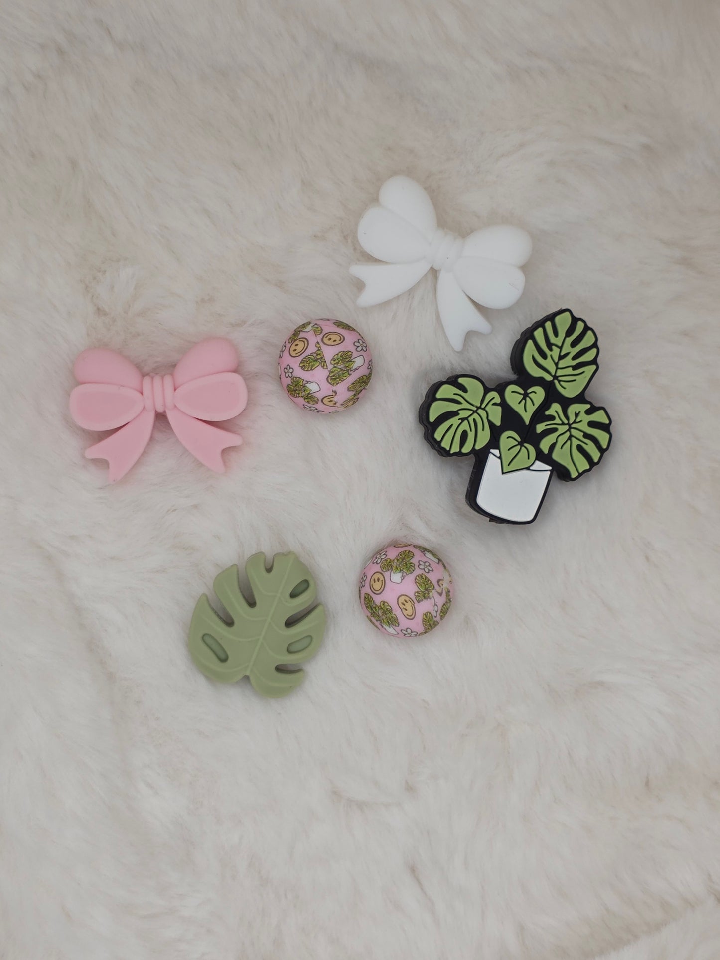 Retro Monstera Print